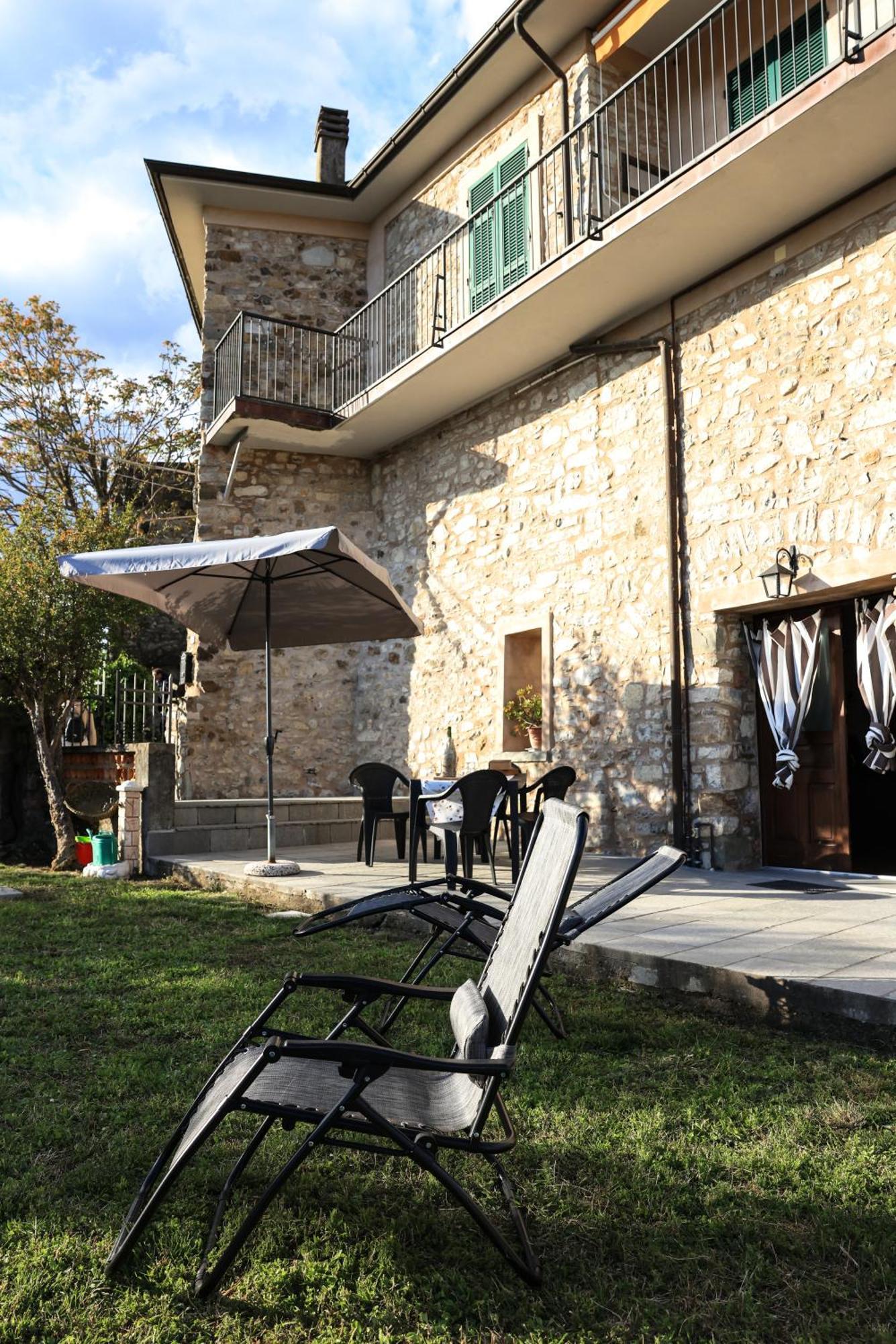 Ca'Toni Villa Bagnone Buitenkant foto